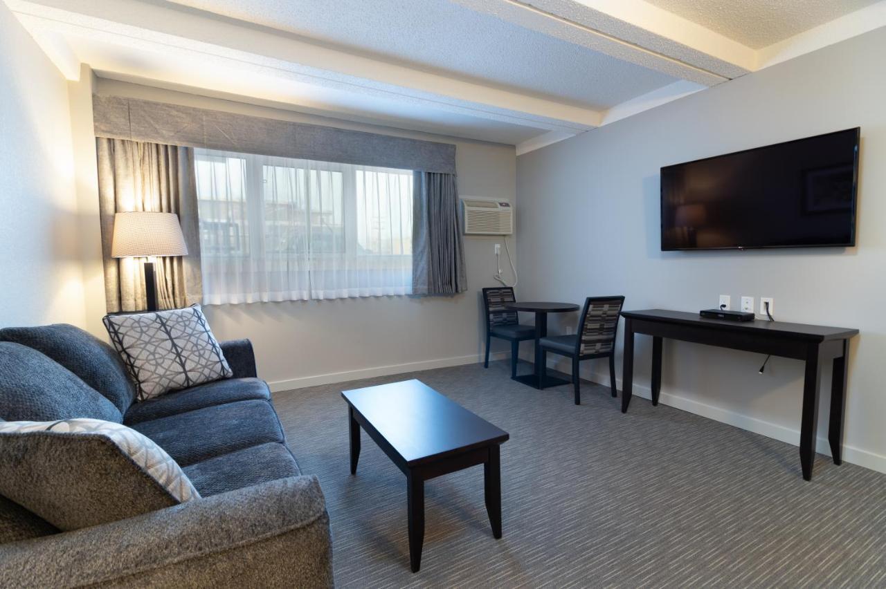 Bcm Inns Fort Mcmurray - Downtown 외부 사진