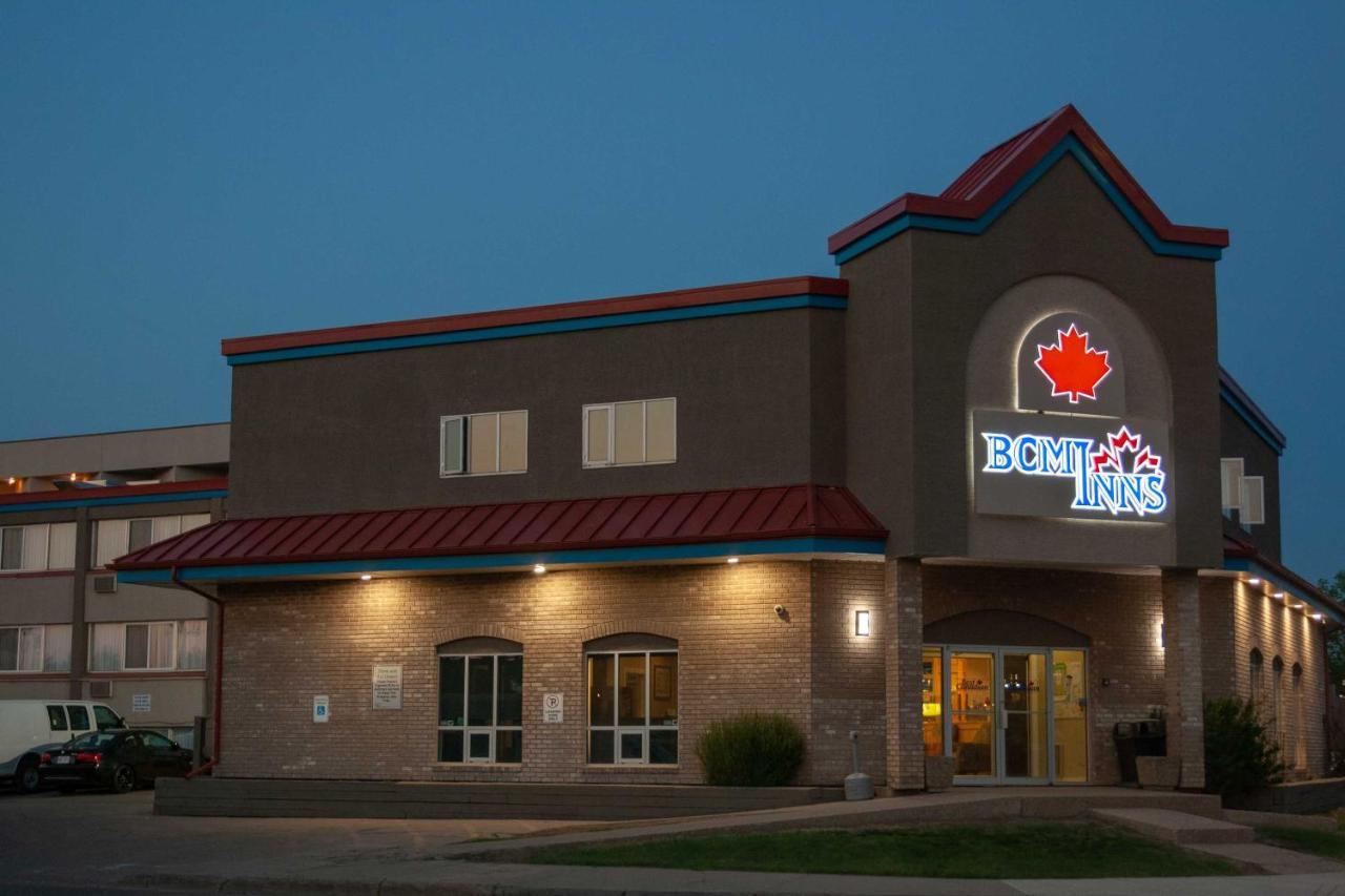 Bcm Inns Fort Mcmurray - Downtown 외부 사진